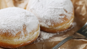 DOCES